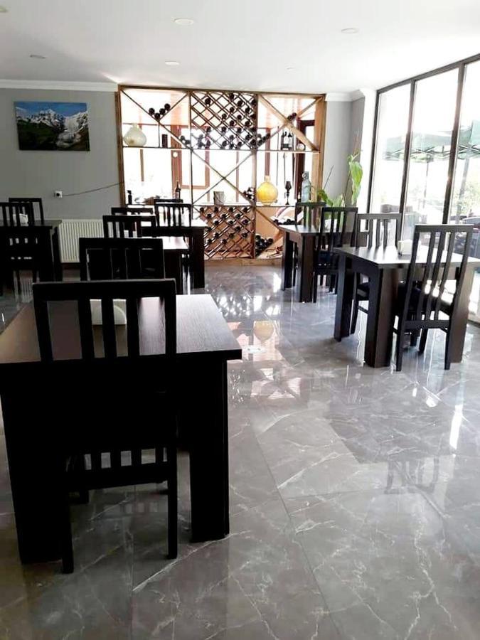 Hotel Mountain Mestia Ngoại thất bức ảnh