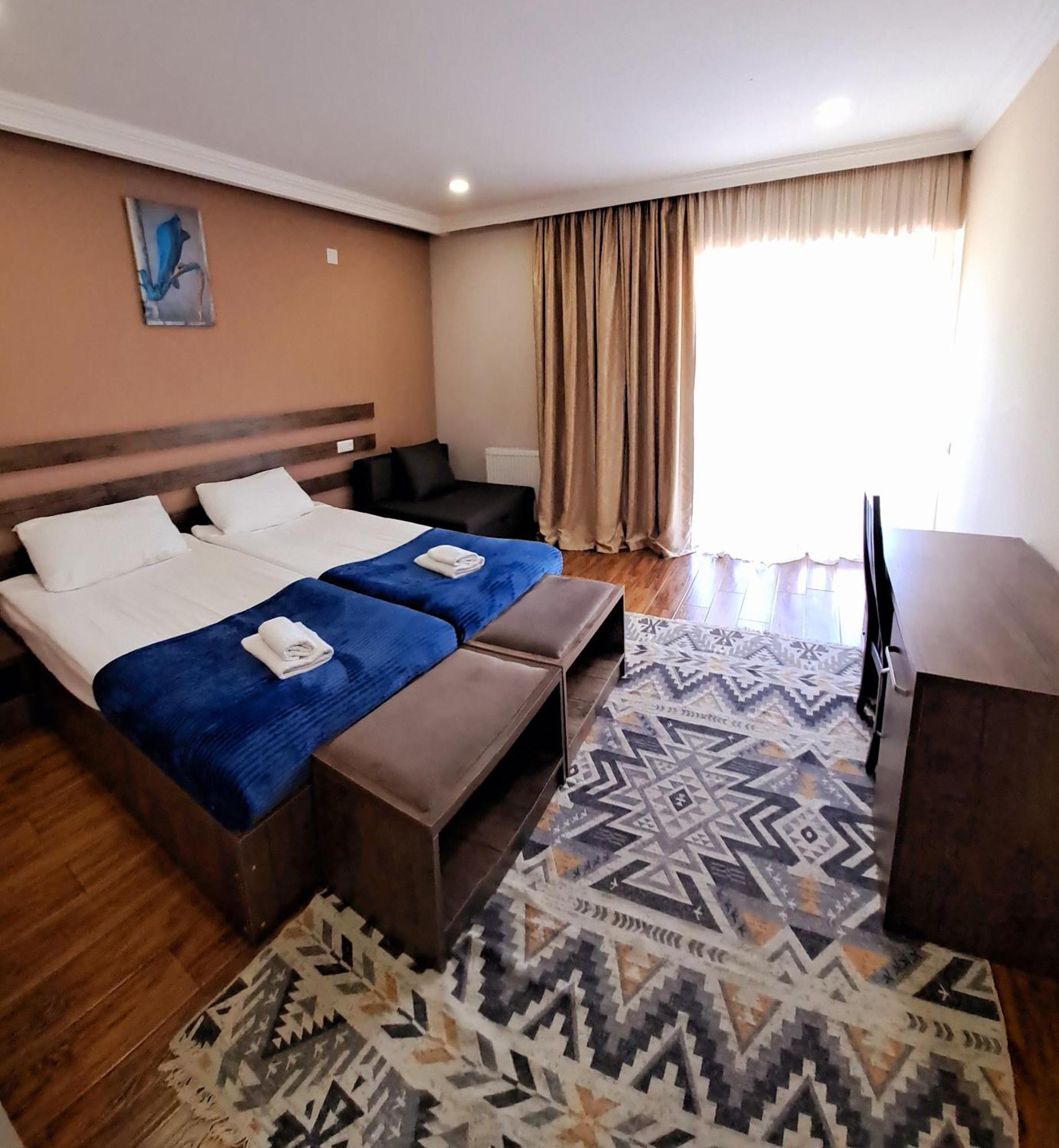 Hotel Mountain Mestia Ngoại thất bức ảnh